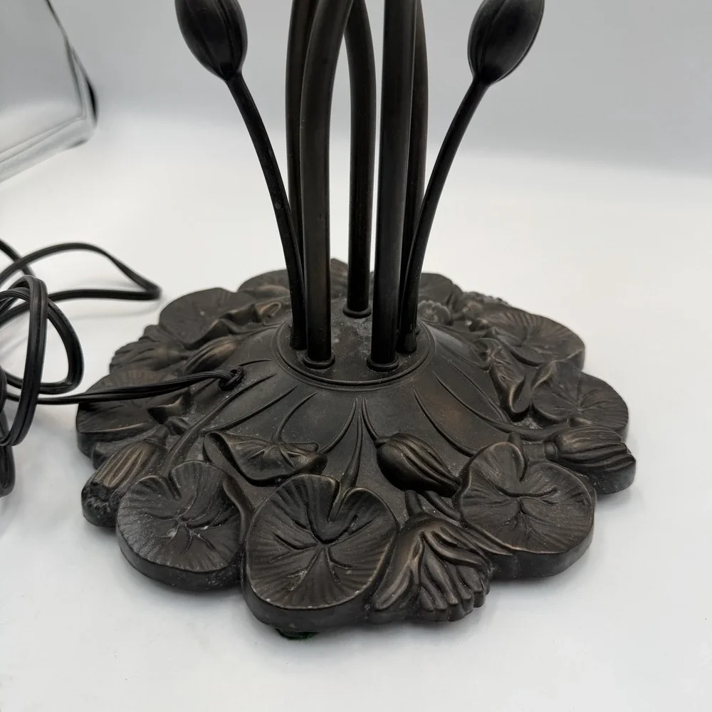 Tiffany Style White Floral Desk Lamp 17